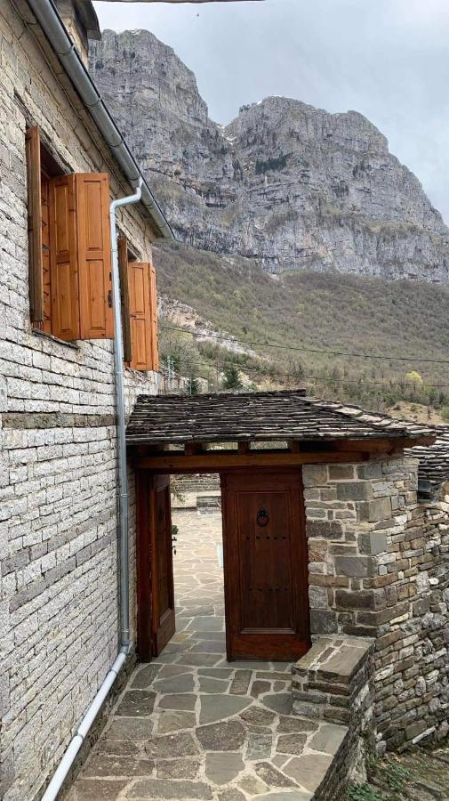 Ανδρομέδα: Παραδοσιακό Κατάλυμμα Papingo Exterior photo