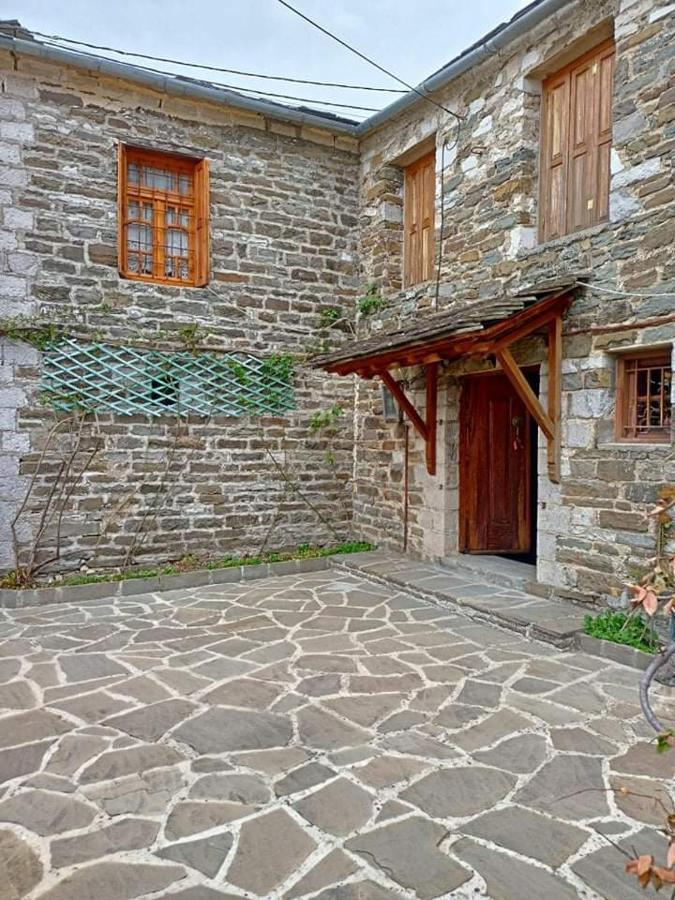 Ανδρομέδα: Παραδοσιακό Κατάλυμμα Papingo Exterior photo